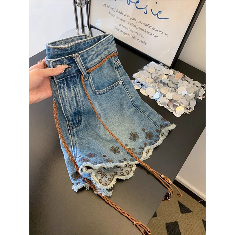 Breathable Vintage Denim Short - Shorts Denim Frayed ulasan dan harga